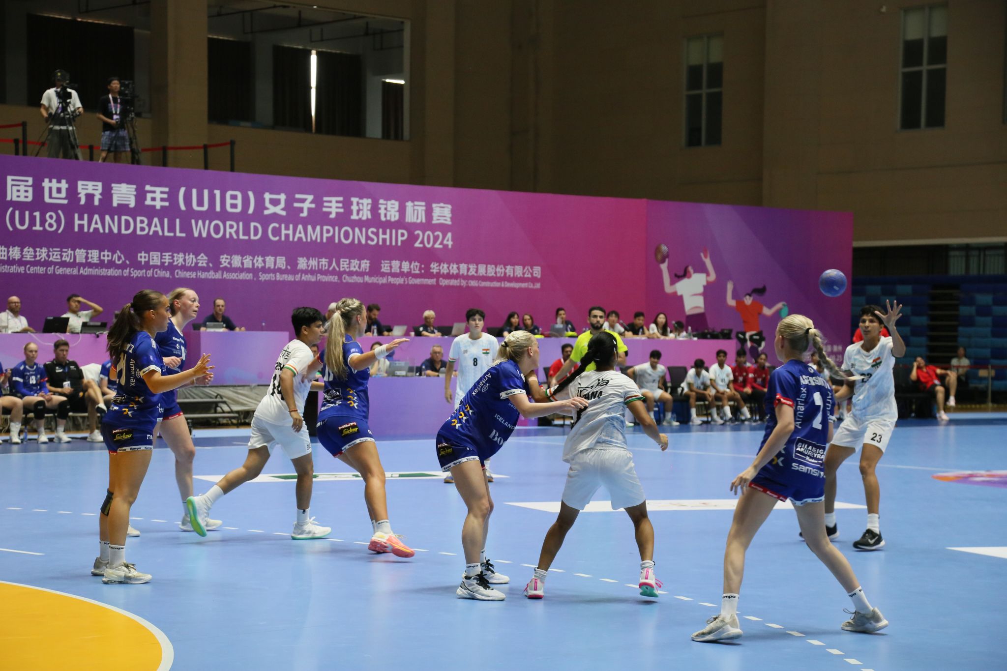 国际手球争霸赛,激情对抗燃爆全场 国际手球争霸赛,激情对抗燃爆全场