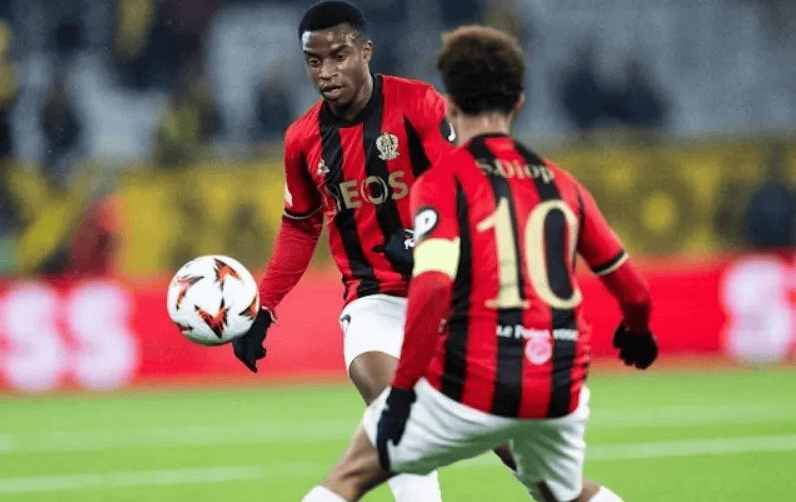 开云官网在线-法甲精彩纷呈，教练点评战术思路的简单介绍