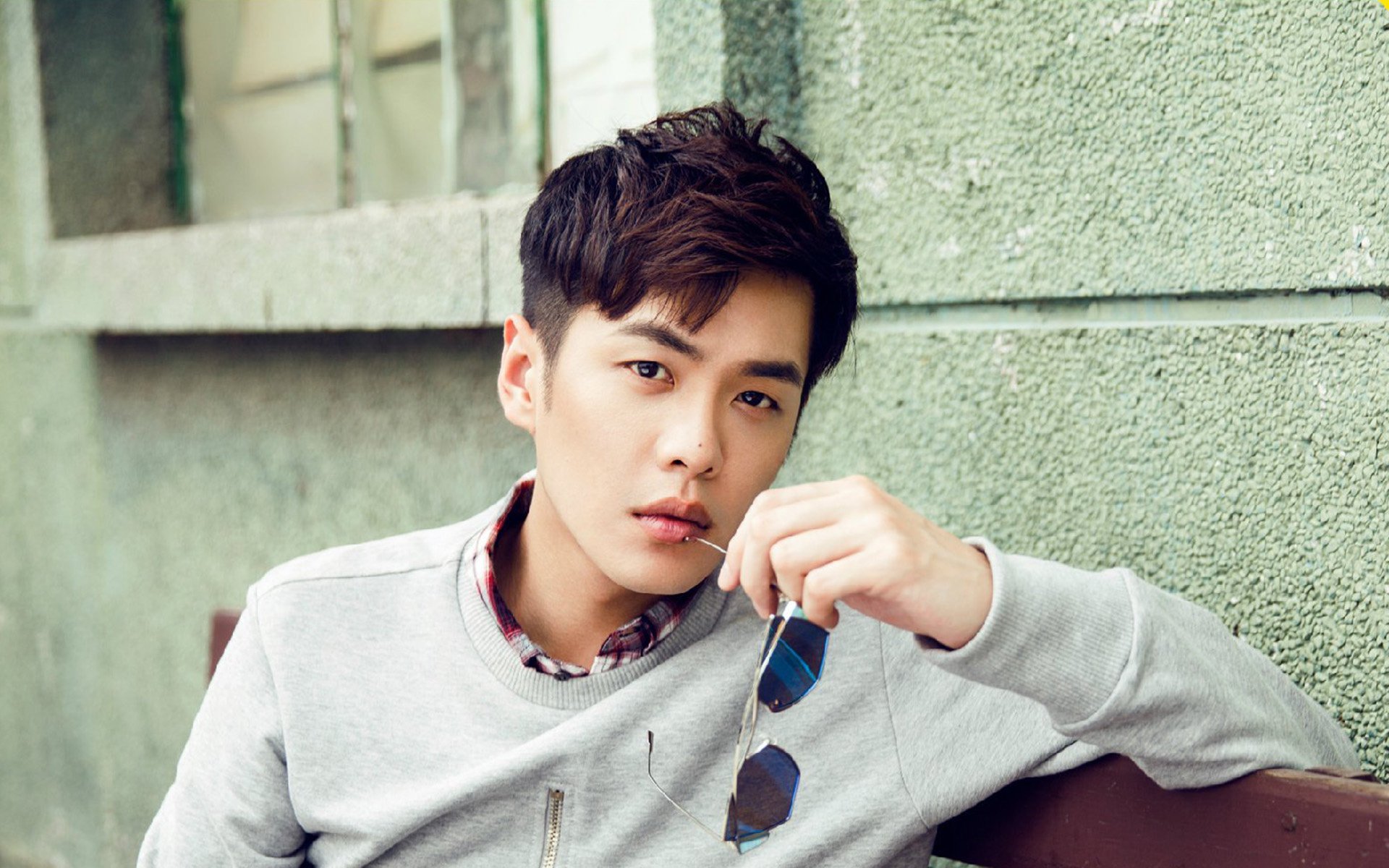 英格兰国家队调整战术，面对克罗地亚挑战，英格兰与克罗地亚阵容